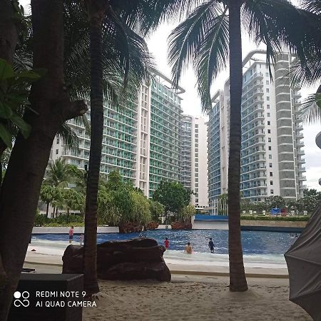 Azure Urban Resort Maui Tower Manila Exterior photo
